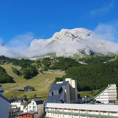 A Gourette Pour 4 Personnes Avec Balcon, Casier A Skis Et Vue Montagne *